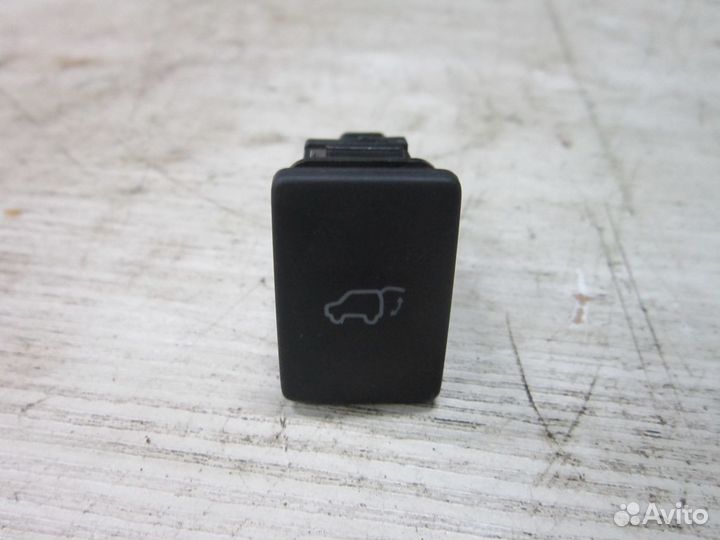 Кнопка Toyota RAV 4 IV CA40