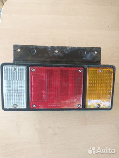 Фонарь isuzu NQR71 - 75 и др. задний правый Б/У