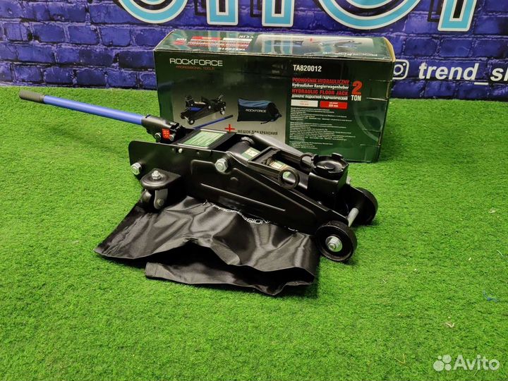 Домкрат 2 т новый