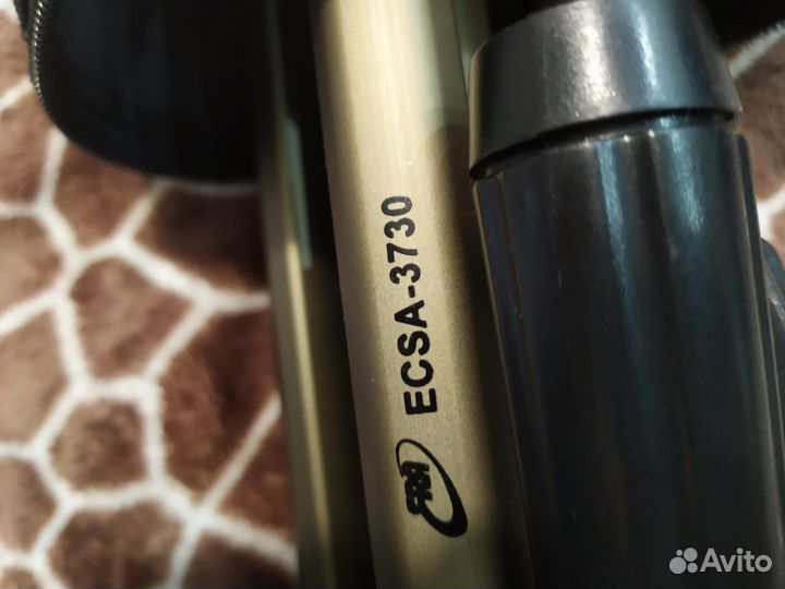 Штатив для фотоаппарата