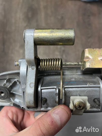 Ручка двери внешняя Honda Fit GD3 L12A1 2001