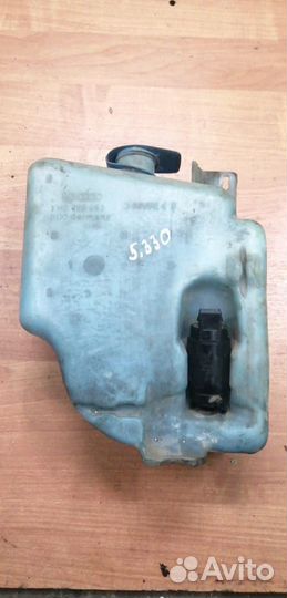 Бачок омывателя Golf 3 1H0955453