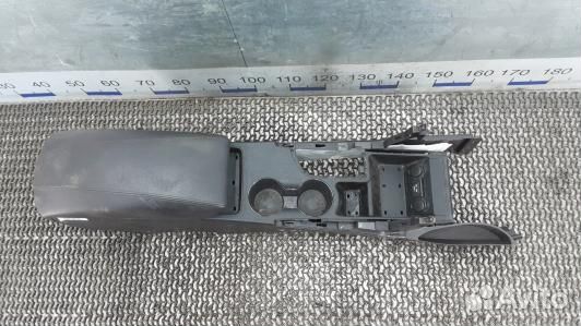 Подлокотник центральный hyundai sonata 6 (YF) (2MF