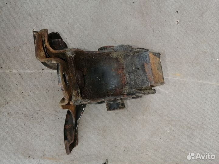 Опора двигателя для Honda Accord IV 1990-1993