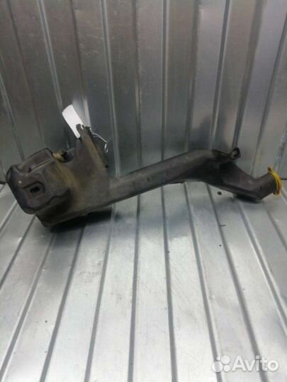 Бачок омывателя Opel Zafira B 2009