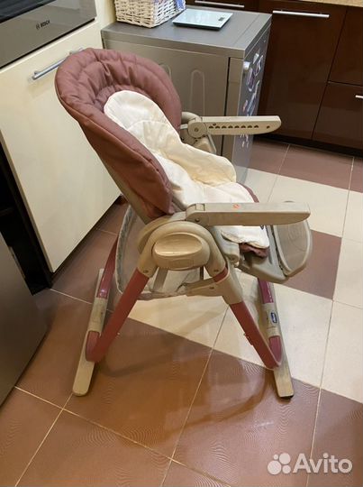 Детский стульчик для кормления