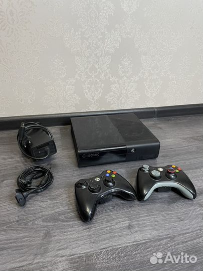 Xbox 360 elite / Игры / 2 джоя / прошит