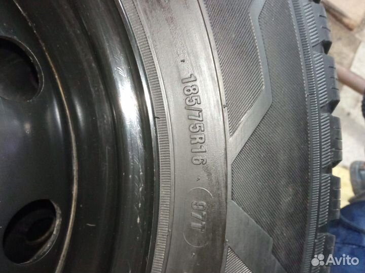 Шины диски и колеса на 16 niva