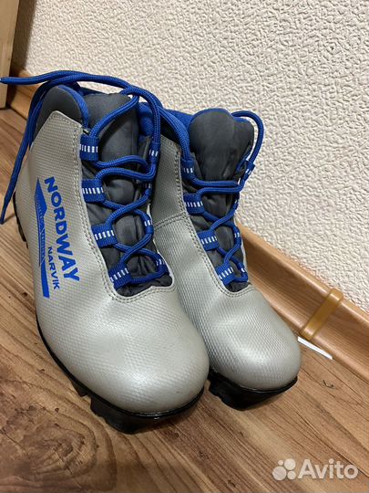 Лыжные ботинки NNN р34 стелька 21,5см