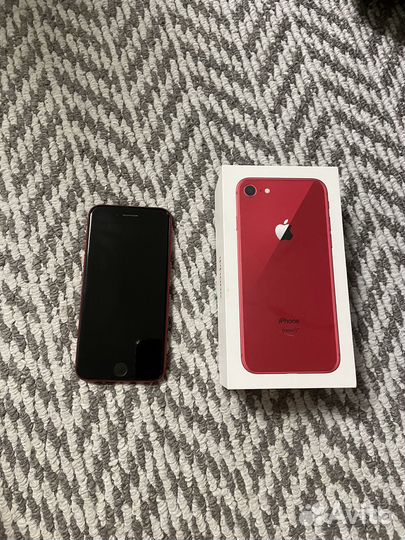 iPhone 8, 64 ГБ
