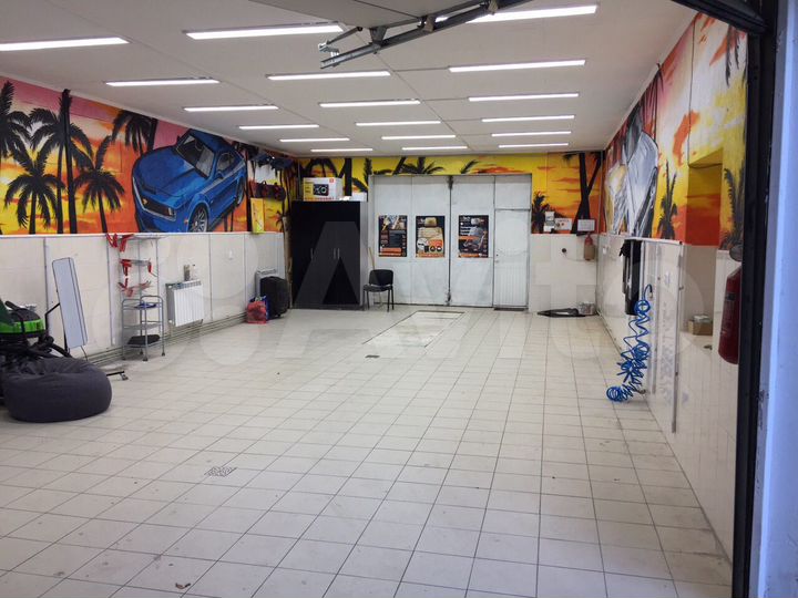 Гараж, > 30 м²