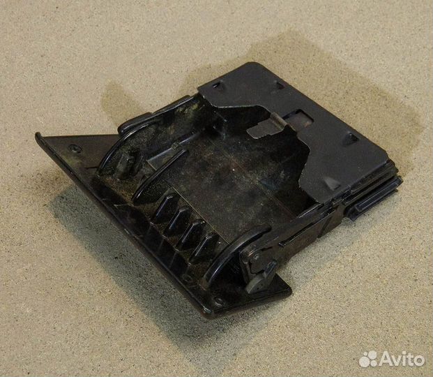 Пепельница передняя VW Passat B3