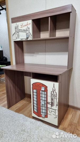 Рабочий стол для школьника