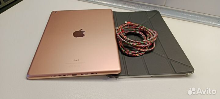 Планшет Apple iPad 7 2019