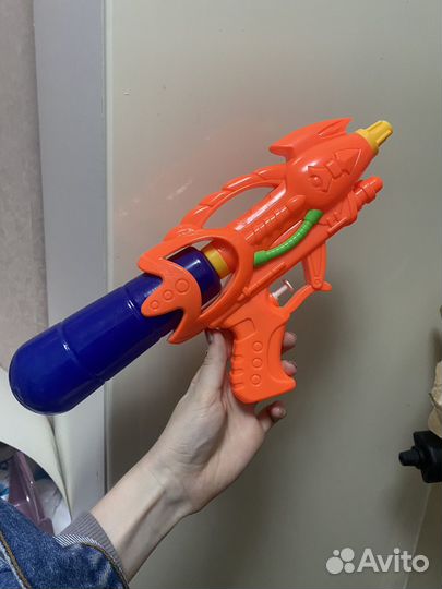 Водный пистолет