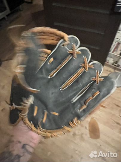 Бейсбольная перчатка с Кубы