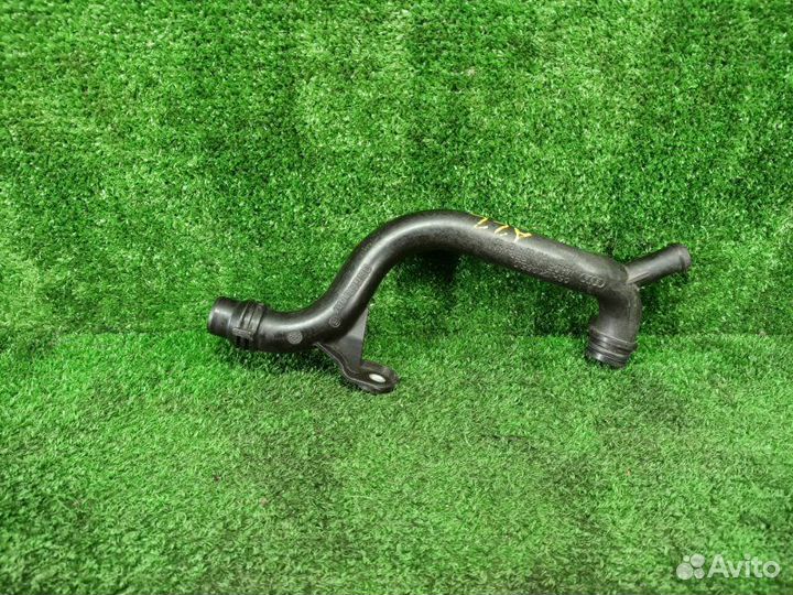 Трубка системы охлаждения Audi A4 B8