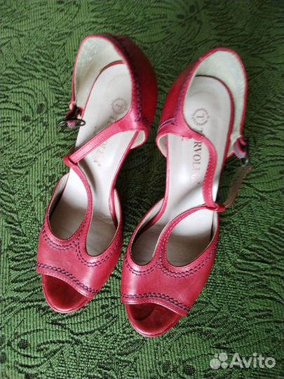 Босоножки женские 37 размер