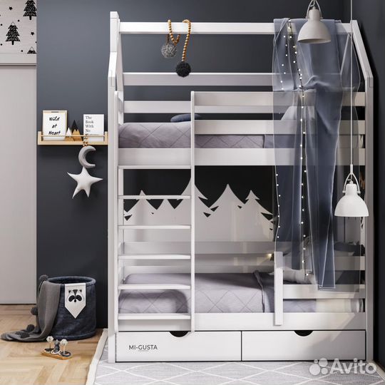 Детская двухъярусная кровать