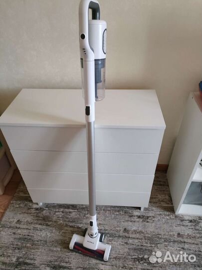 Вертикальный пылесос бу