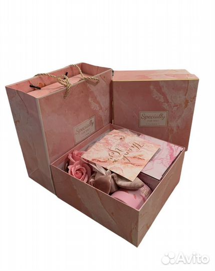 Подарок на 14 февраля девушке