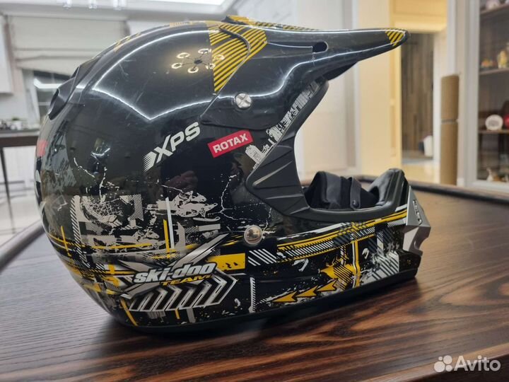 Снегоходный шлем