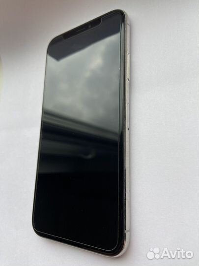 Телефон iPhone 10