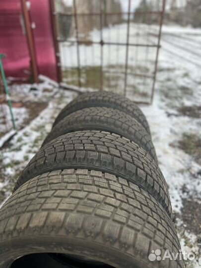 Bridgestone Blizzak WS-50 225/50 R16