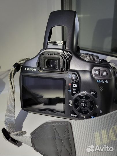 Зеркальный фотоаппарат canon eos 1100d