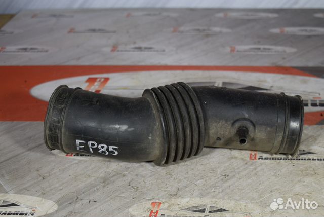 Патрубок воздушного фильтра c Toyota Starlet EP85