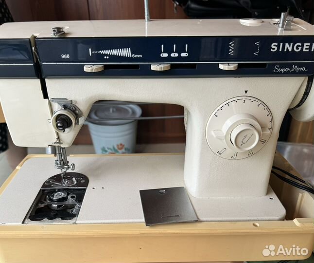 Швейная машинка зингер