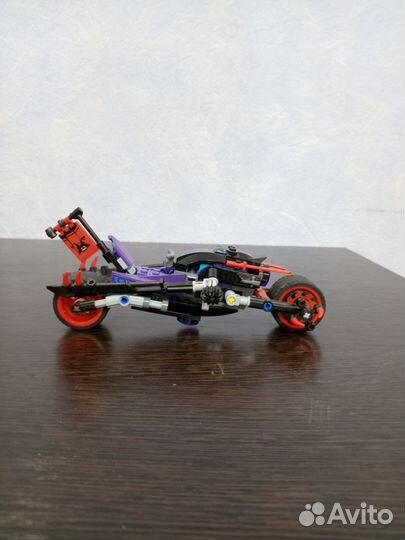 Lego мотоцикл зейна