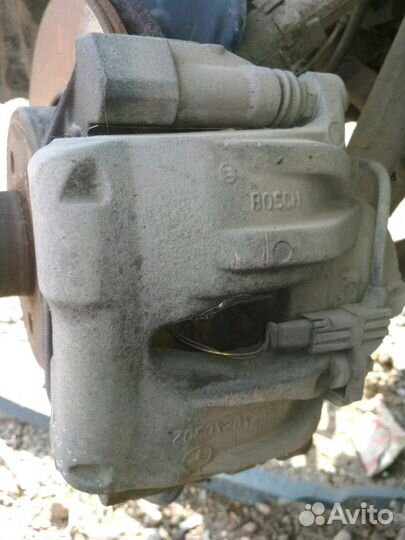 Суппорт передний правый Mercedes-Benz Е211