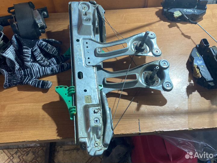 Opel astra j задние механические стеклоподъемники