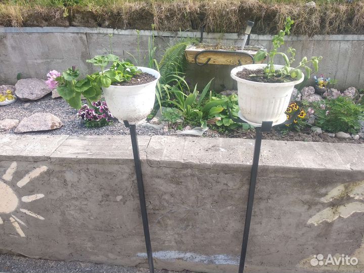 Подставка для цветов