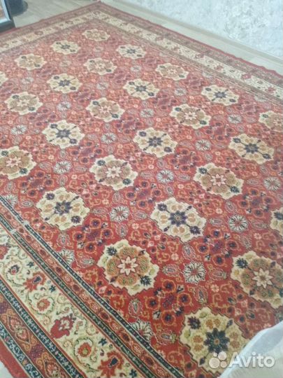 Ковер шерстяной СССР 2,60 на 3,40