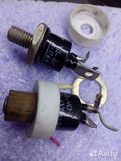 Тиристор силовой тд40 11-0.64-331 СССР