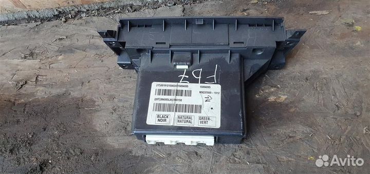 Блок управления климатом Cadillac SRX 1 2003-2009