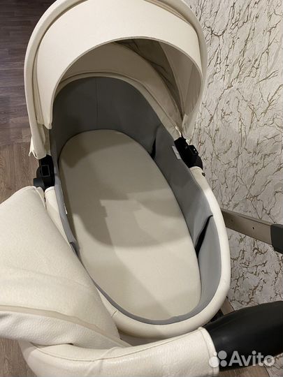 Коляска хот мом 3в1