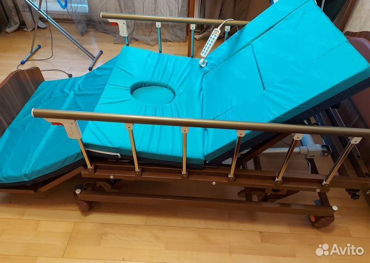 Кровать Realta на пульте с подъемом