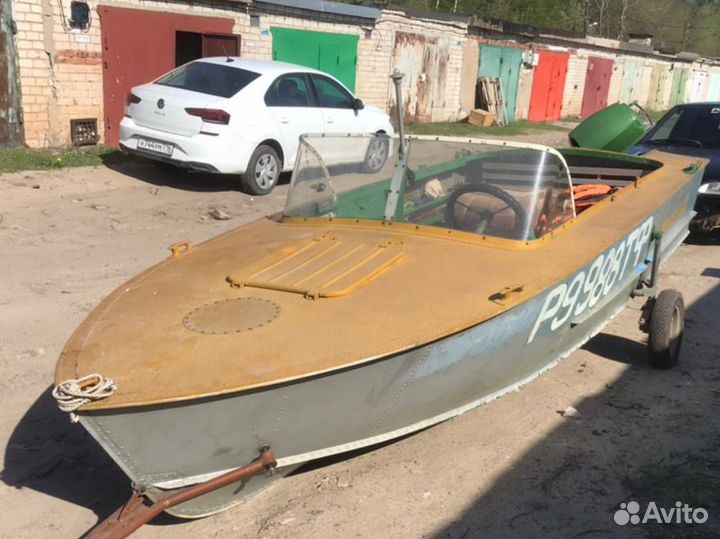 Лодка Прогресс 2м