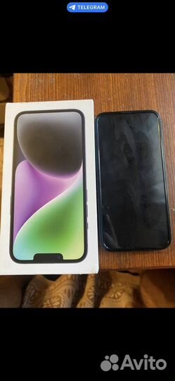 Телефон iPhone 14