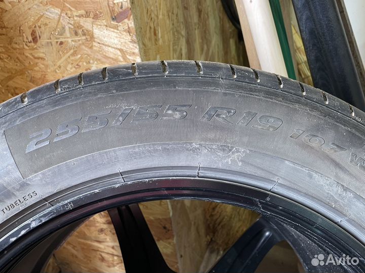 Pirelli P Zero 255/55 R19 107W