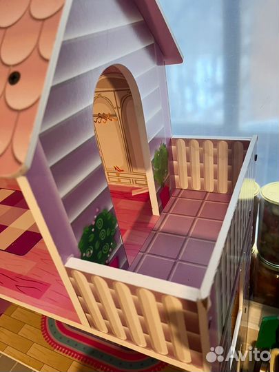 Домик кукольный