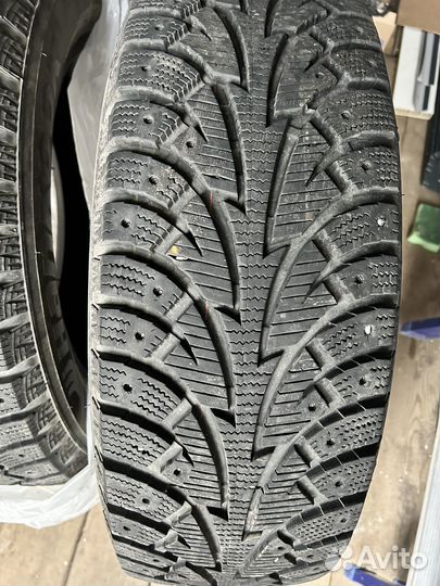 Hankook Winter I'Pike 215/65 R17