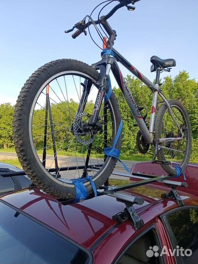 Багажник для велосипеда на авто