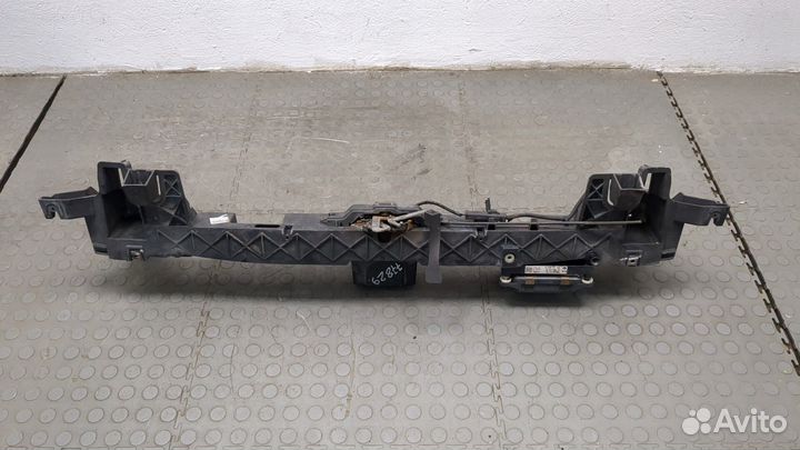 Рамка капота Peugeot 5008, 2014