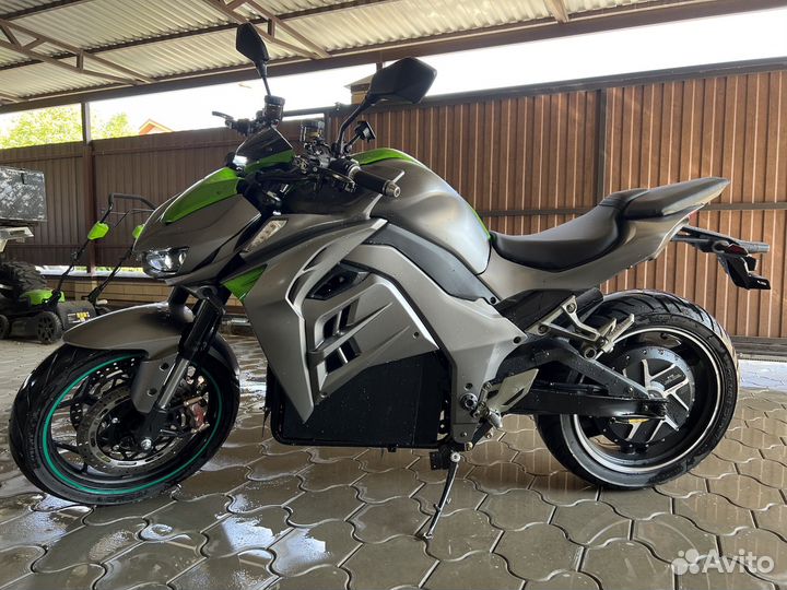 Kawasaki Z1000