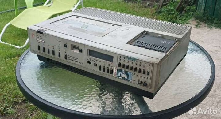 Видеомагнитофон СССР Электроника вм12