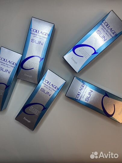 Солнцезащитный крем Colllagen moisture sun cream